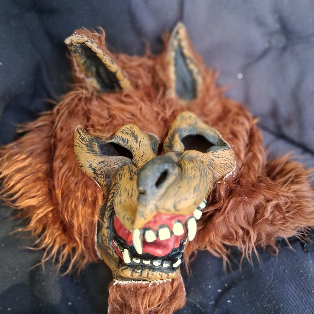 Vintage 90s Brown Furry Werewolf Monster Halloween Rubber Mask Scary Fangs